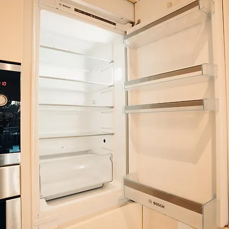 First Sea Line Puerto Banus 2 Bedrooms In A Private Residential Complex شقة *