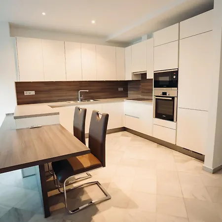 First Sea Line Puerto Banus 2 Bedrooms In A Private Residential Complex *