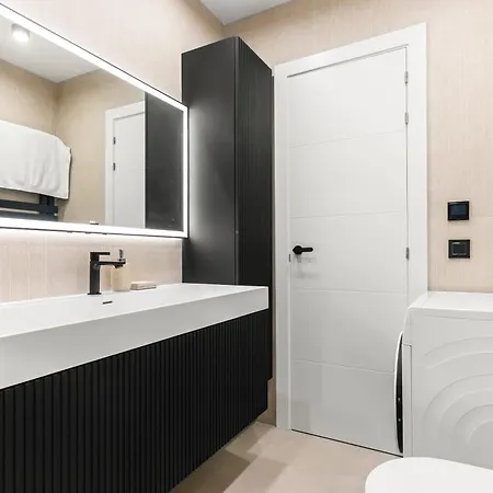 First Sea Line Puerto Banus 2 Bedrooms In A Private Residential Complex